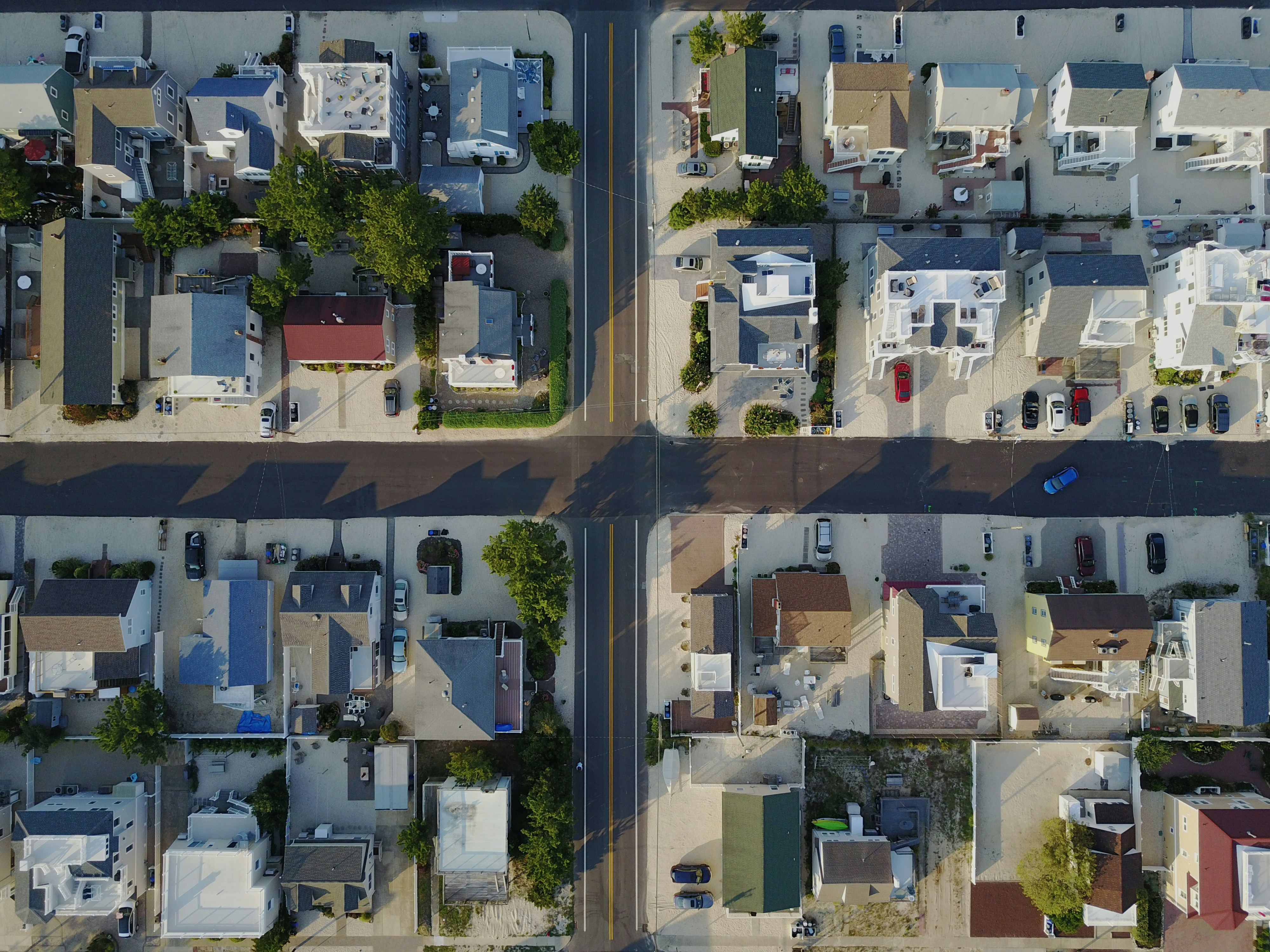 Shortest Path Property Exploration